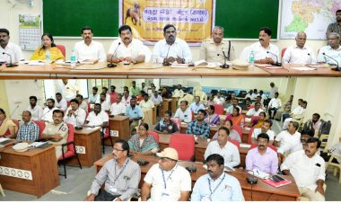 மாவட்ட ஆட்சியர் அலுவலக கூட்டரங்கில், எருதுவிடும் விழா தொடர்பான கலந்தாய்வுக் கூட்டம்.!