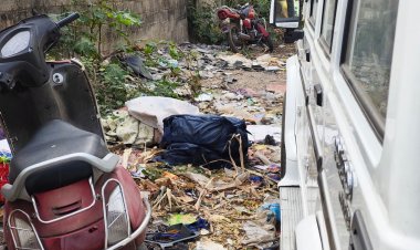 வேளச்சேரியில் இரண்டு பைகளில் கட்டுகட்டாக 2000 மற்றும் 500 ரூபாய் தாள்கள்.!