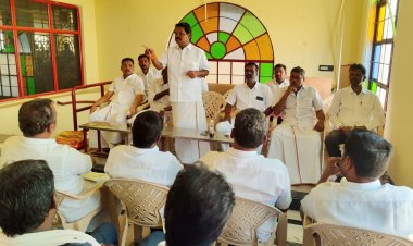 கிருஷ்ணகிரியில் கழக நிகழ்ச்சியில் கலந்து கொள்ள வருகை தரும் கழக இளைஞரணி செயலாளர் விஜய பிரபாகரனை வரவேற்பது குறித்த ஆலோசனை கூட்டம். !