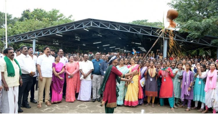 அரசு மகளிர் கலைக்கல்லூரி வளாகத்தில், சுற்றுலா வளர்ச்சி கழகம் சார்பாக பொங்கல் விழா. !