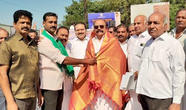 கிருஷ்ணகிரி கிழக்கு மாவட்ட காங்கிரஸ் விவசாய பிரிவு தலைவராக நியமிக்கப்பட்டுள்ள ராமசந்திரன், எதிர்கட்சி தலைவர் ராகுல் காந்தியின் கனவான கிராமங்கள் தோறும் காங்கிரஸ் கட்சியை வலுப்படுத்துவதே எனது கடமை என்று குறிப்பிட்டார்.!