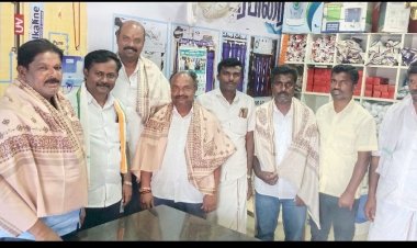 மேற்கு மாவட்ட காங்கிரஸ் தலைவராக பொறுப்பேற்றுள்ள ஹரிஸ் பாபு கட்சி நிர்வாகிகளை சந்தித்து வாழ்த்து பெற்றார்.!