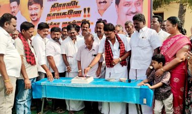 பர்கூர் ஒன்றியம் அஞ்சூர் கிராமத்தில் நடைப்பெற்ற தமிழக முதல்வர் பிறந்த நாளில் திமுகவினர் கேக் வெட்டி உற்சாகமாக கொண்டாடினர்.!