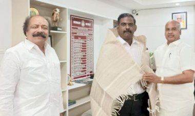 மாவட்ட ஆட்சியரை மரியாதை நிமித்தமாக சந்தித்த காங்கிரஸ் தலைவர் எம்.சி.ரகு. !