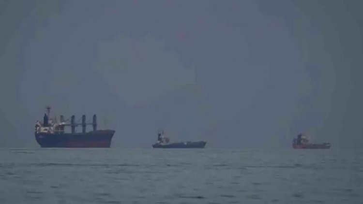 ஹார்முஸ் நீரிணையைக் கடக்க இந்தியக் கப்பல்களுக்கு ஈரான் அனுமதி!.!