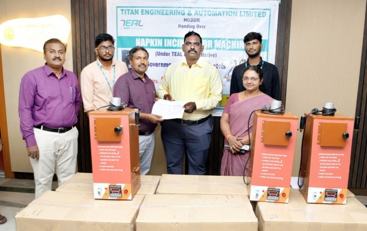 அரசு பெண்கள் மேல்நிலைப்பள்ளி, உயர்நிலைப்பள்ளி, அரசு நடுநிலைப்பள்ளிகள் மற்றும் 2 சமூக நீதி விடுதிகள் என 15 பள்ளிகளுக்கு தலா ரூ.26 ஆயிரம் வீதம், ரூ.3 இலட்சத்து 9 ஆயிரம் மதிப்பில் நாப்கின் எரியூட்டி இயந்திரங்கள்.!