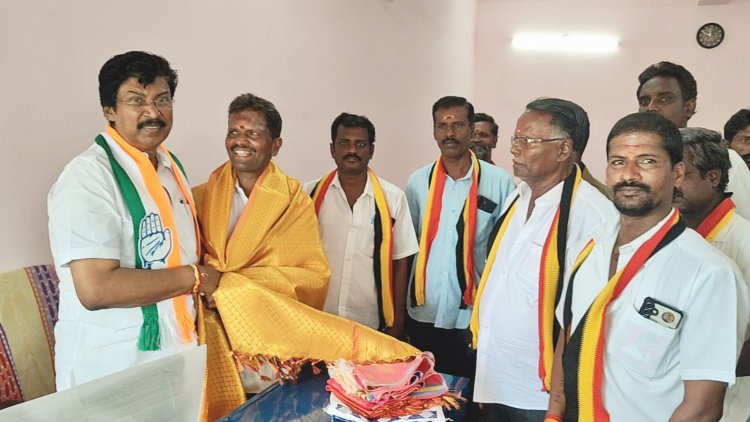 வேட்டியம்பட்டியில் தேமுதிக நிர்வாகிகளை சந்தித்து வாக்கு சேகரித்த காங்கிரஸ் கட்சி வேட்பாளர். !