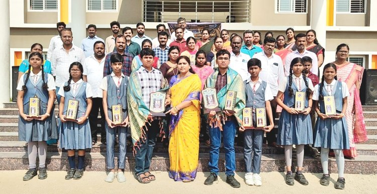 சிபிஎஸ்இ அரசுப் பொதுத்தேர்வு முடிவில் கிருஷ்ணகிரி ஸ்ரீ சைதன்யா பள்ளி மாணவன் ஜிதேந்திரா, சரக அளவில் 492 மதிப்பெண்கள்.!